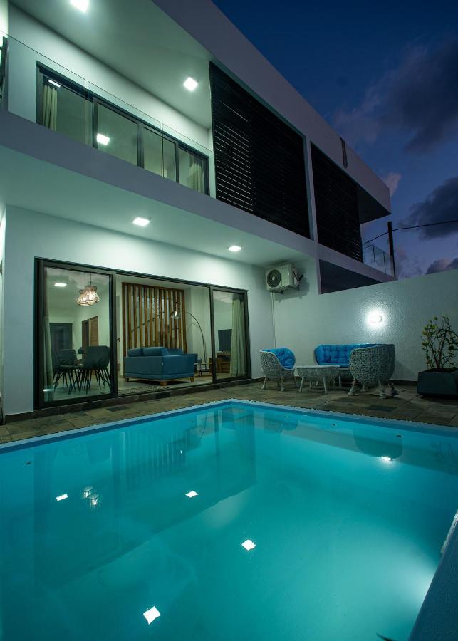 Ocean Blue Villa, Flic-En-Flac Exterior photo